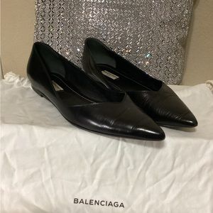 Authentic Balenciaga black flats size 37 1/5